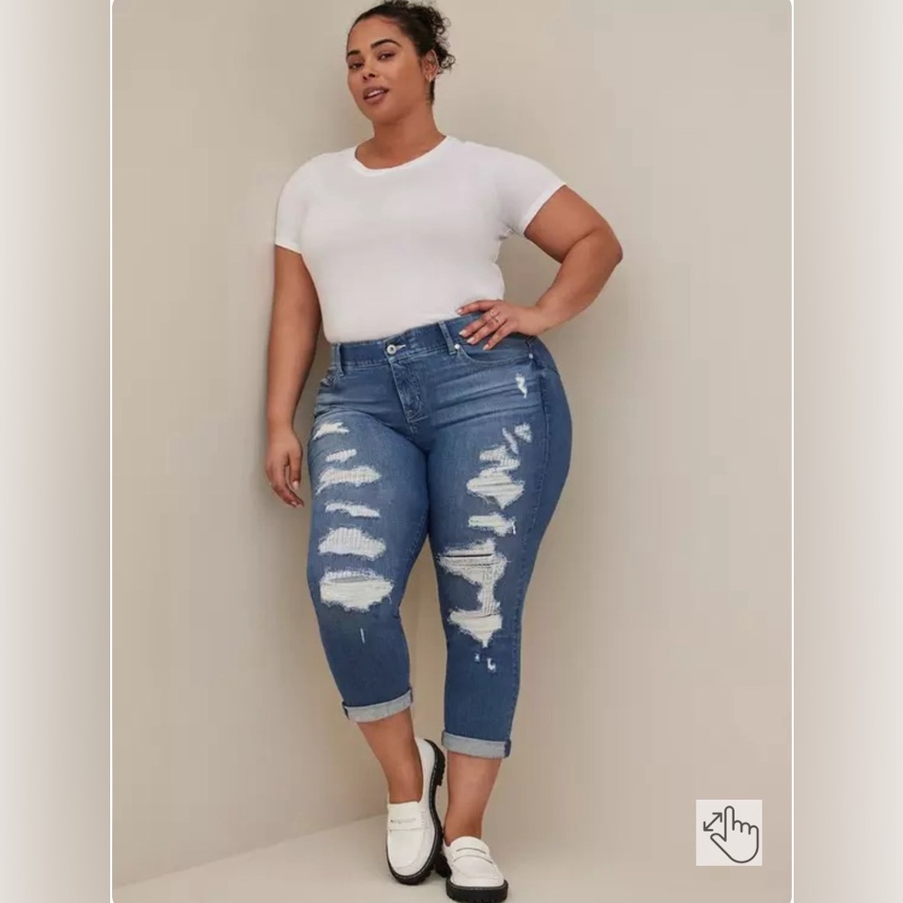 Crop Bombshell Straight Premium Stretch High-Rise Jean size 28 NWT